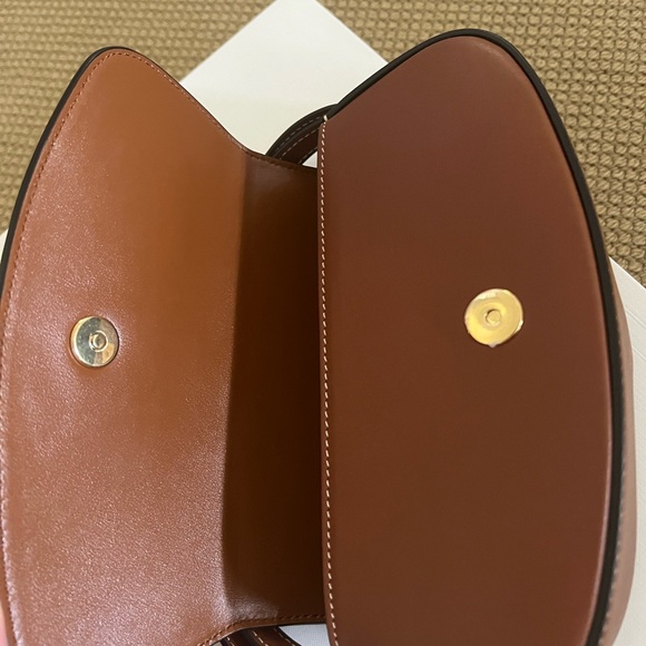 Celine Brown Leather Shoulder Bag with Gold Hardware - Picture 3 of 8